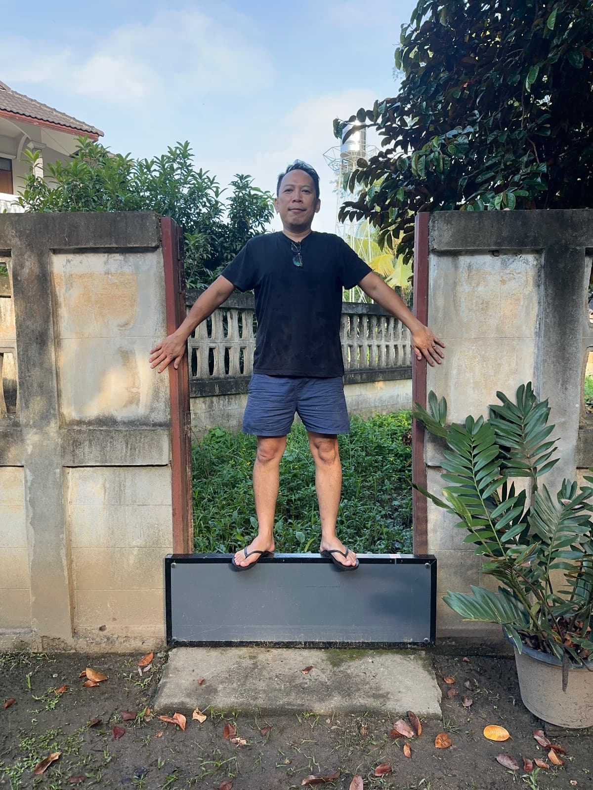 ทดสอบแผงกันน้ำท่วม “ต้องรอด”